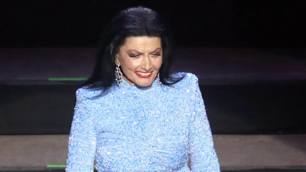 Ζωζώ Σαπουντζάκη: «Είναι μια χαρά» αποκαλύπτει φίλη της ηθοποιού μετά τη φημολογία για την υγεία της