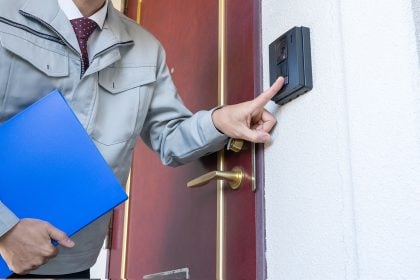 Αχαΐα: Η ΕΛ.ΑΣ "ξετρύπωσε" νέα εγκληματική οργάνωση - Στα "δίχτυα" της επιτήδειοι που προσποιούνταν υπαλλήλους του ΔΕΔΔΗΕ