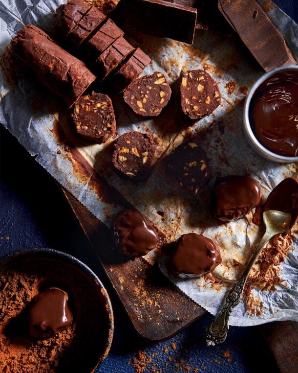 Σοκολατάκια με φουντούκι και αφρώδες κρασί