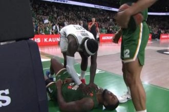 Πέτγουεϊ για Ναν και το σκληρό φάουλ του στον Ράιτ: «Προσπαθεί να στείλει κόσμο στο νοσοκομείο»