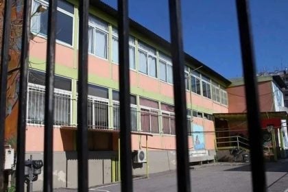 17χρονος απείλησε καθηγητές και αποπειράθηκε να χτυπήσει το Διευθυντή του σχολείου του στο Αγρίνιο