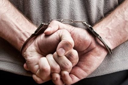 Πάτρα: Συλλήψεις για ναρκωτικά και μαχαίρι