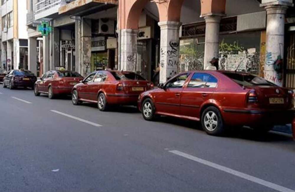 Πάτρα: 48ωρη απεργία των ταξιτζήδων και αυτοκινητοπορεία