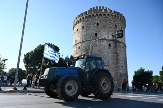 Θεσσαλονίκη: Αποχώρησαν από το λιμάνι οι αγρότες και επέστρεψαν στα μπλόκα