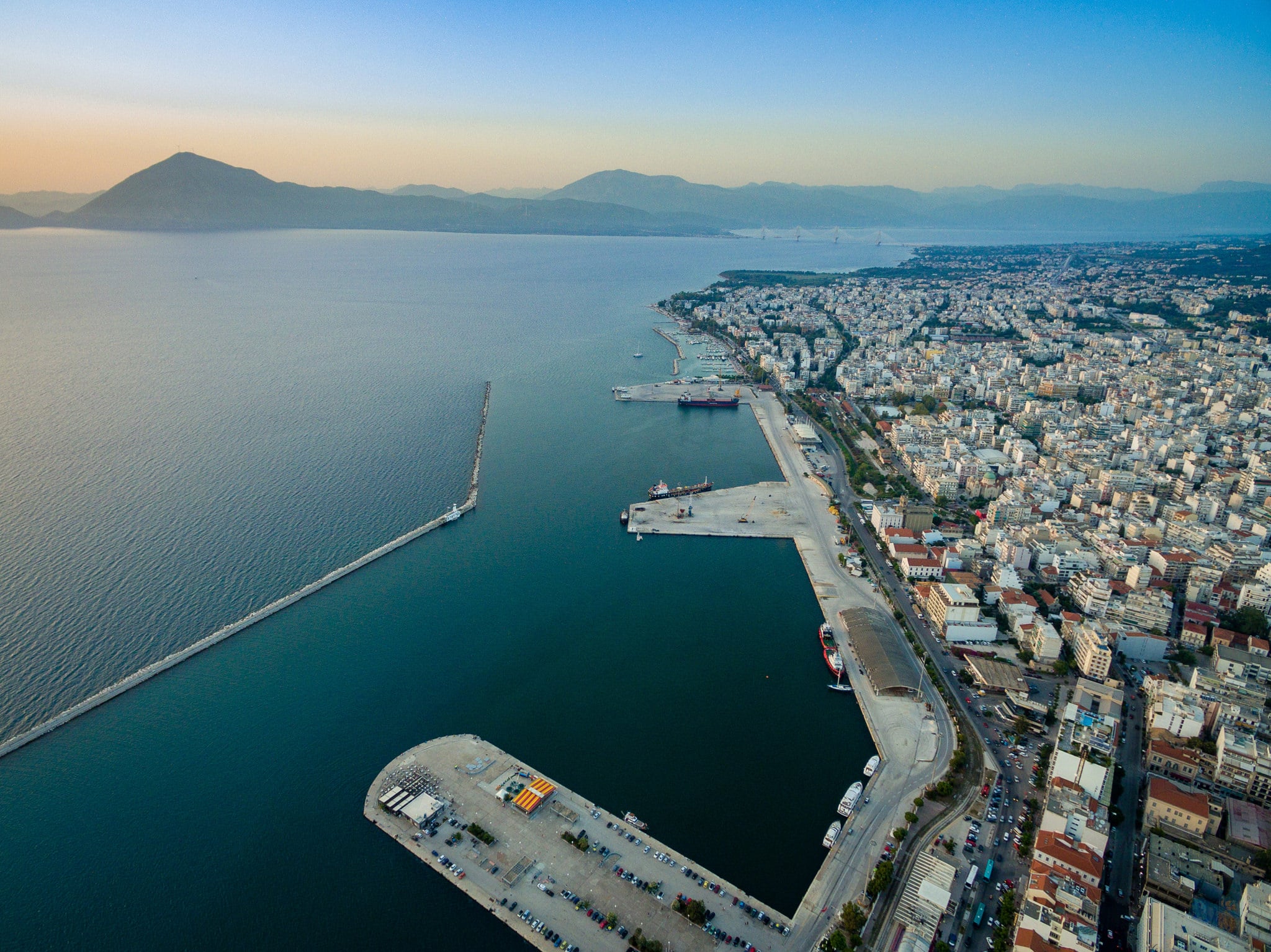 Πάτρα: Κυκλοφοριακές ρυθμίσεις στη λιμενική ζώνη εξαιτίας των αγροτικών κινητοποιήσεων