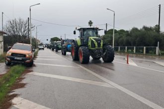 Αγρότες Ηλείας: Κλειστός ο κόμβος Πύργου – Συνεχίζουν τα μπλόκα μέχρι την ικανοποίηση των αιτημάτων τους