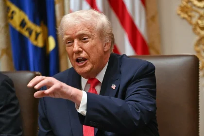 «Τι χάλι! αναφώνησε ο Τραμπ για τον πόλεμο στην Ουκρανία: Δεν είναι εύκολη κατάσταση, είπε για την επίτευξη ειρηνευτικής συμφωνίας