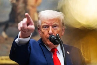 Ντόναλντ Τραμπ: Σύντομα ξεκινούν χτυπήματα σε στόχους εντός Βενεζουέλας - «Θα τσακίσουμε τα καθάρματα»