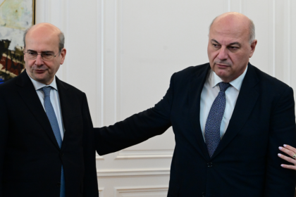 Αγρότες και κτηνοτρόφοι από την Κρήτη θα συναντηθούν σήμερα με Χατζηδάκη και Τσιάρα