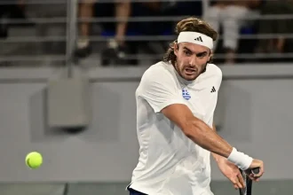 Στέφανος Τσιτσιπάς: Ψάχνουν αν διαθέτει δίπλωμα οδήγησης - Δεν έχει ελληνικό