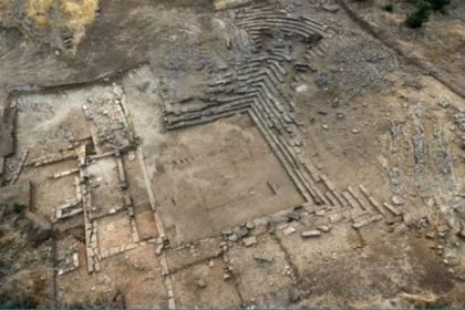 Ανάδειξη του αρχαίου θεάτρου της Καλυδώνας: Σημαντικά έργα αποκατάστασης και προστασίας