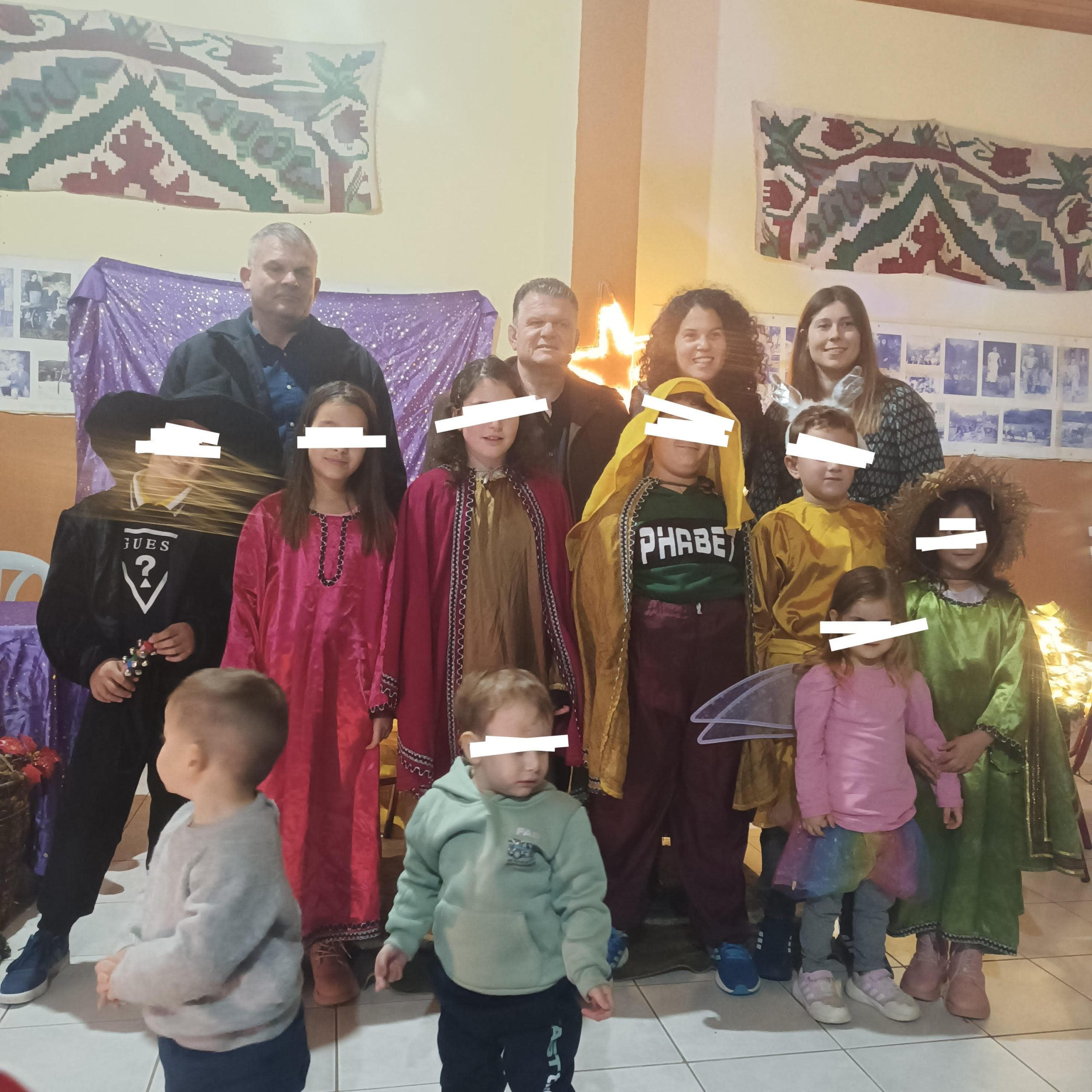 Δυτική Αχαΐα: Συγκίνησαν οι έξι μαθητές του απομακρυσμένου χωριού στη Χριστουγεννιάτικη γιορτούλα τους!