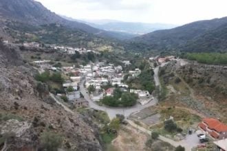 Κρήτη: Τεταμένη η κατάσταση στα Βορίζια - Παραμένουν υπό αστυνομικό κλοιό