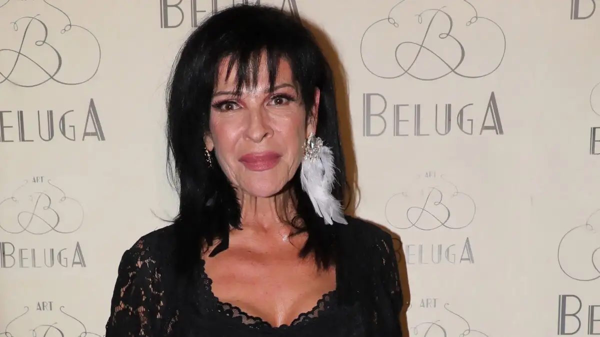 Σοφία Βόσσου για ηλικιακό ρατσισμό: Να κοιτάνε τον εαυτό τους στον καθρέφτη και να φτύνονται, να ντρέπονται