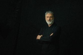 Για τέταρτη συνεχόμενη τριετία, ο Γιώργος Κουμεντάκης στο «τιμόνι» της Λυρικής