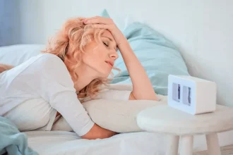 Αυτός είναι ο λόγος που ξυπνάμε κάθε βράδυ στις 3 τα χαράματα