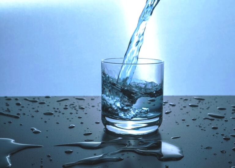 Τις χαμηλότερες χρεώσεις για το νερό ανάμεσα στις πρωτεύουσες της ΕΕ έχει σταθερά η Αθήνα