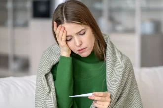 Γρίπη: Τι έχει αλλάξει στη συμπεριφορά του ιού – Άγνωστο ποτέ θα κορυφωθούν τα κρούσματα