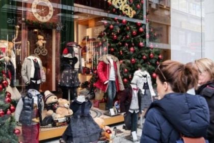 Πάτρα: Το εορταστικό ωράριο των καταστημάτων - Ανοικτή αύριο η αγορά