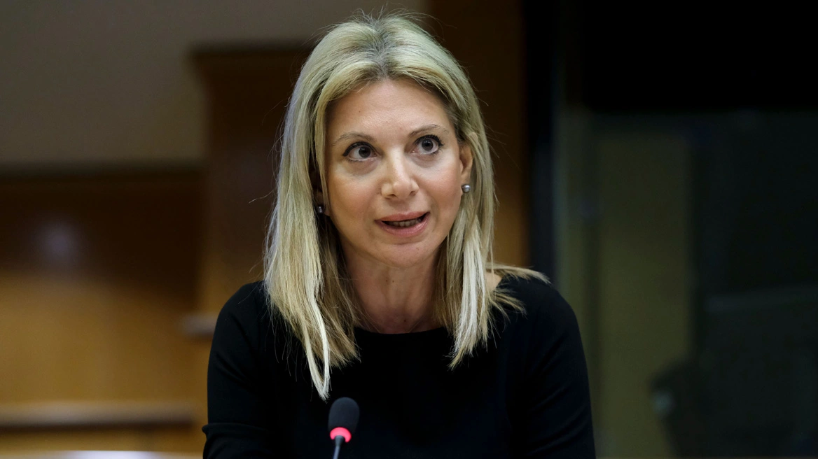Διαμαρτύρεται η Καρυστιανού για έλεγχο της ΑΑΔΕ στον Σύλλογο των Τεμπών
