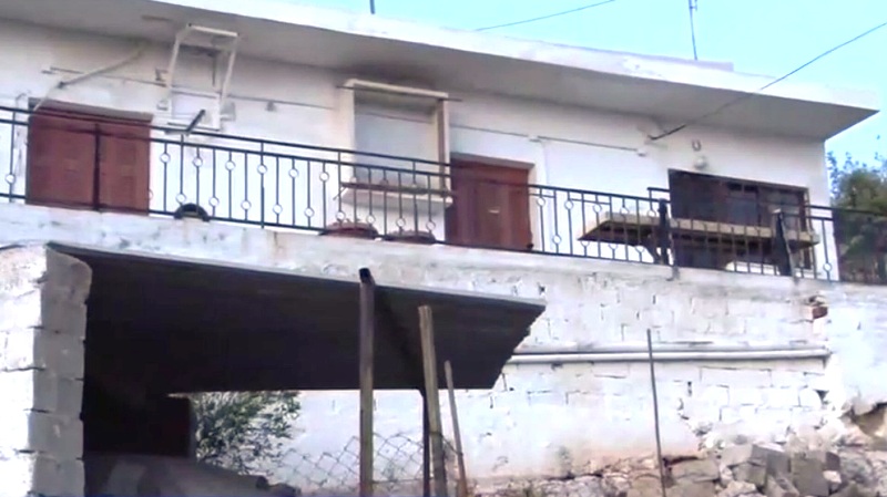 Οικογενειακή τραγωδία στο Κερατσίνι: Ηλικιωμένοι δεν άντεξαν την απώλεια του γιου τους και πέθαναν πλάι - πλάι στο μπαλκόνι