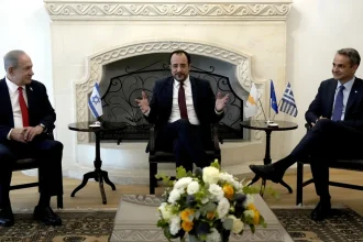 Στην Ιερουσαλήμ την Τρίτη ο Μητσοτάκης για την τριμερή Ελλάδας, Κύπρου, Ισραήλ - Θα συναντήσει τον Αμπάς στη Ραμάλα