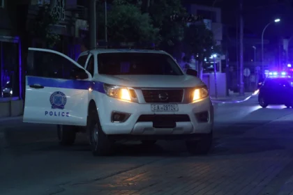 «Σβήσε το όχημα, κάτω»: Η στιγμή της σύλληψης του 16χρονου γιου του Κατρίνη στο Χαλάνδρι (ΒΙΝΤΕΟ)