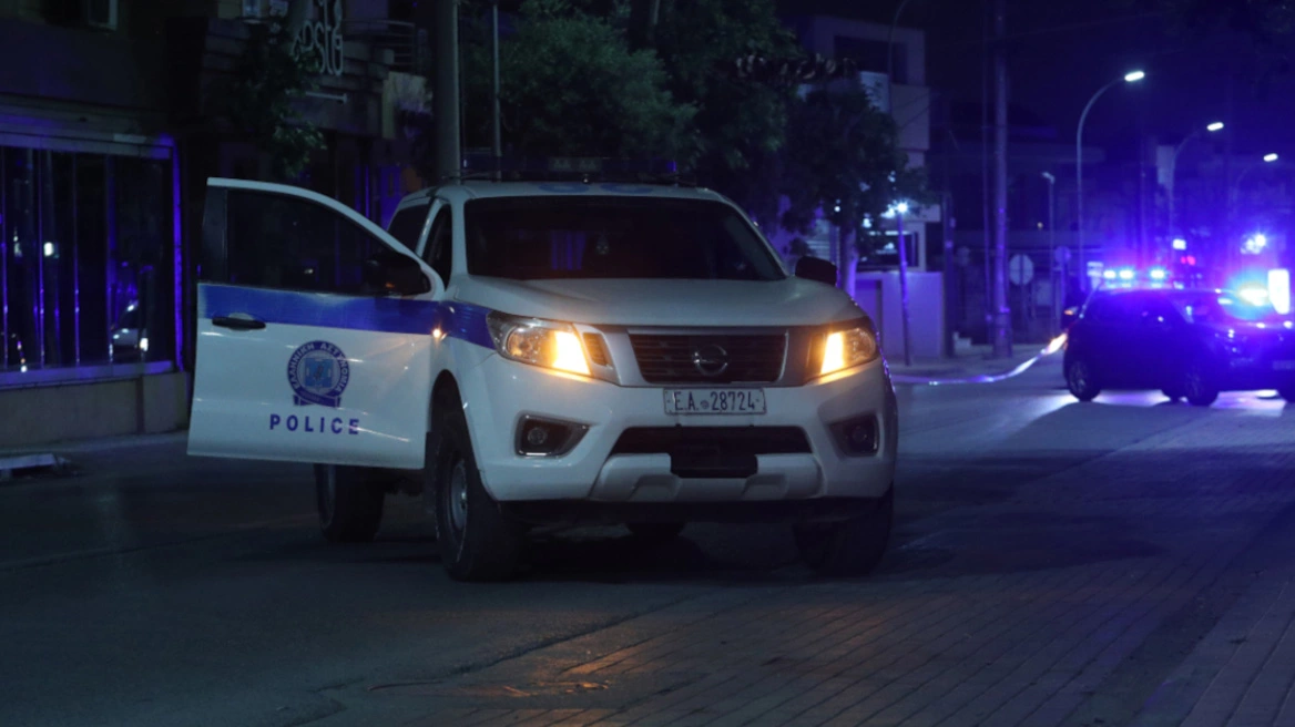 «Σβήσε το όχημα, κάτω»: Η στιγμή της σύλληψης του 16χρονου γιου του Κατρίνη στο Χαλάνδρι (ΒΙΝΤΕΟ)