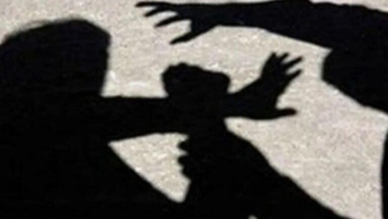 Αχαΐα: Πρώην παίκτης ριάλιτι επιτέθηκε σε ασφαλιστή και τον έστειλε στο νοσοκομείο