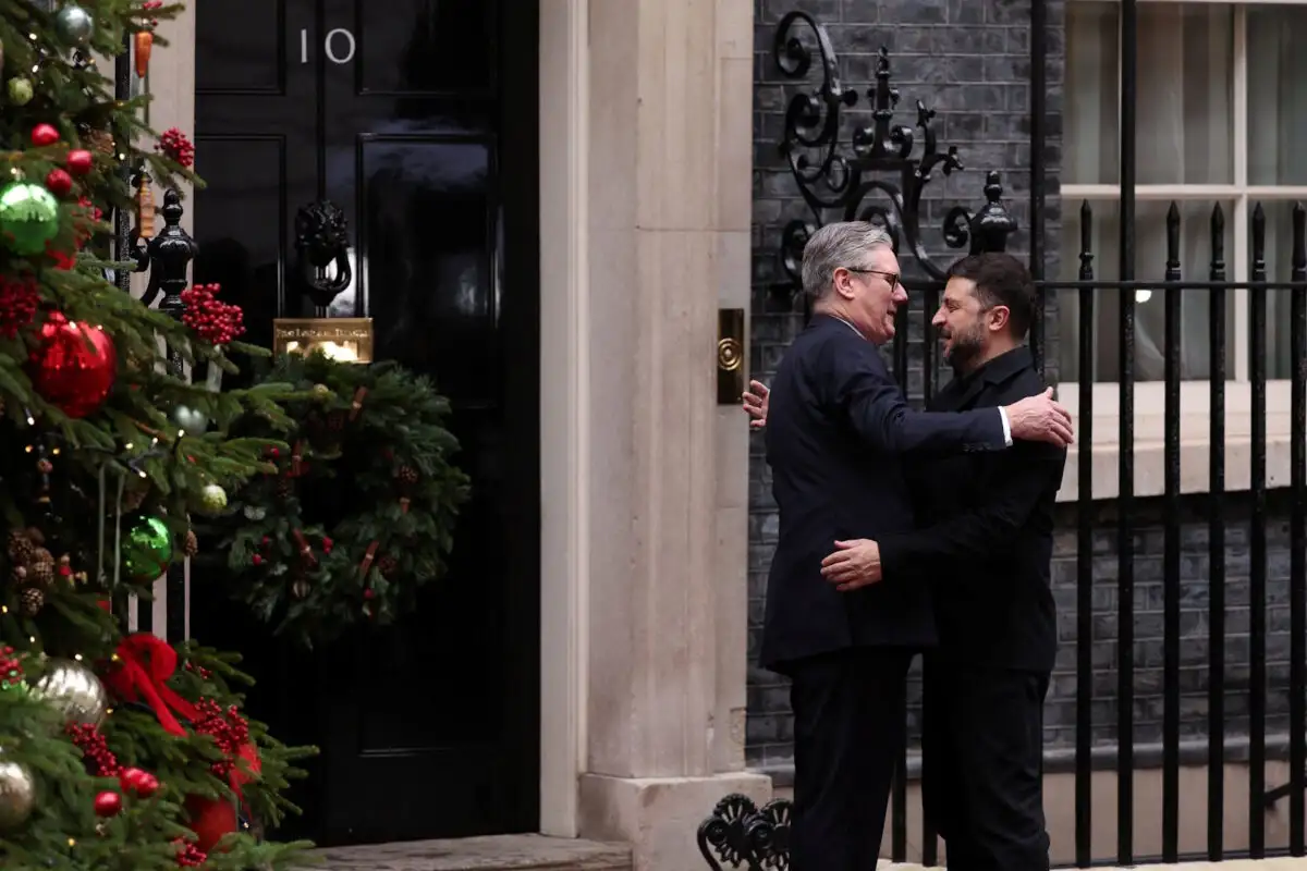 Ζελένσκι από Λονδίνο: Πολύ σημαντική η ενότητα Ευρώπης, Ουκρανίας και ΗΠΑ στη χρονική αυτή συγκυρία