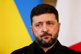Ζελένσκι: «Ο Ουκρανικός λαός θα πρέπει να αποφασίσει με δημοψήφισμα για τυχόν παραχώρηση εδαφών»