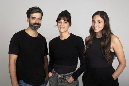 «Η πιο υπέροχη χειρότερη του κόσμου»: Το νέο έργο της Φωτεινής Αθερίδου στο Θέατρο Ιλίσια-Βολανάκης