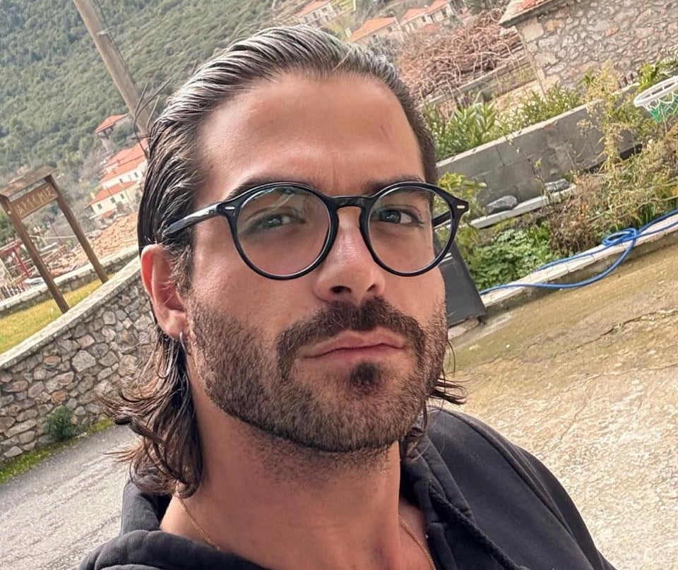 Σήμερα η δίκη του Μουγκοπέτρου για ενδοοικογενειακή απειλή