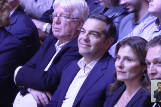 Πάτρα: LIVE η παρουσίαση της «Ιθάκης» του Αλέξη Τσίπρα (ΦΩΤΟ)