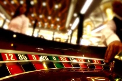 Υπόθεση απάτης: Οι στρατηγικές κινήσεις του φερόμενου ως αρχηγού της συμμορίας του καζίνο