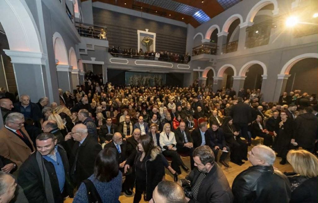 «Πάτρα Eνωμένη»:"Ένα μεγάλο «ευχαριστώ» για την κοσμοπλημμύρα στην κοπή της πρωτοχρονιάτικης πίτας μας"