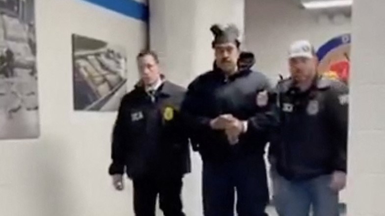 Στη Νέα Υόρκη ο Μαδούρο: Μεταφέρθηκε στο Μητροπολιτικό Κέντρο Κράτησης αργά τη νύχτα– ΦΩΤΟ-ΒΙΝΤΕΟ