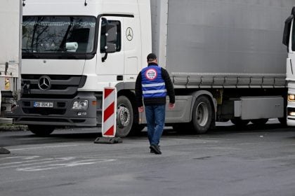 Σερβία: Τερμάτισαν τους αποκλεισμούς συνόρων οι οδηγοί φορτηγών