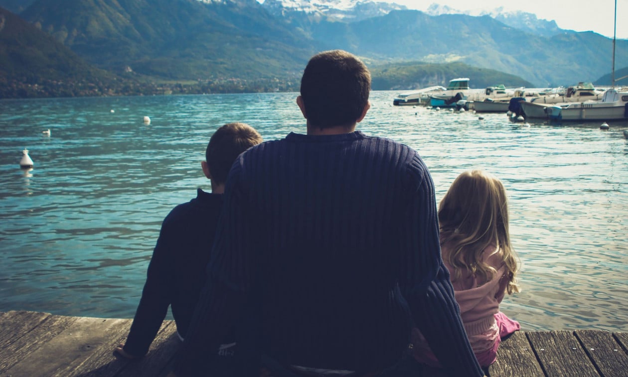 «Ενεργοί Μπαμπάδες»: Ζητούν κατάργηση της διάταξης για συνεπιμέλεια με επιστολή στον πρωθυπουργό