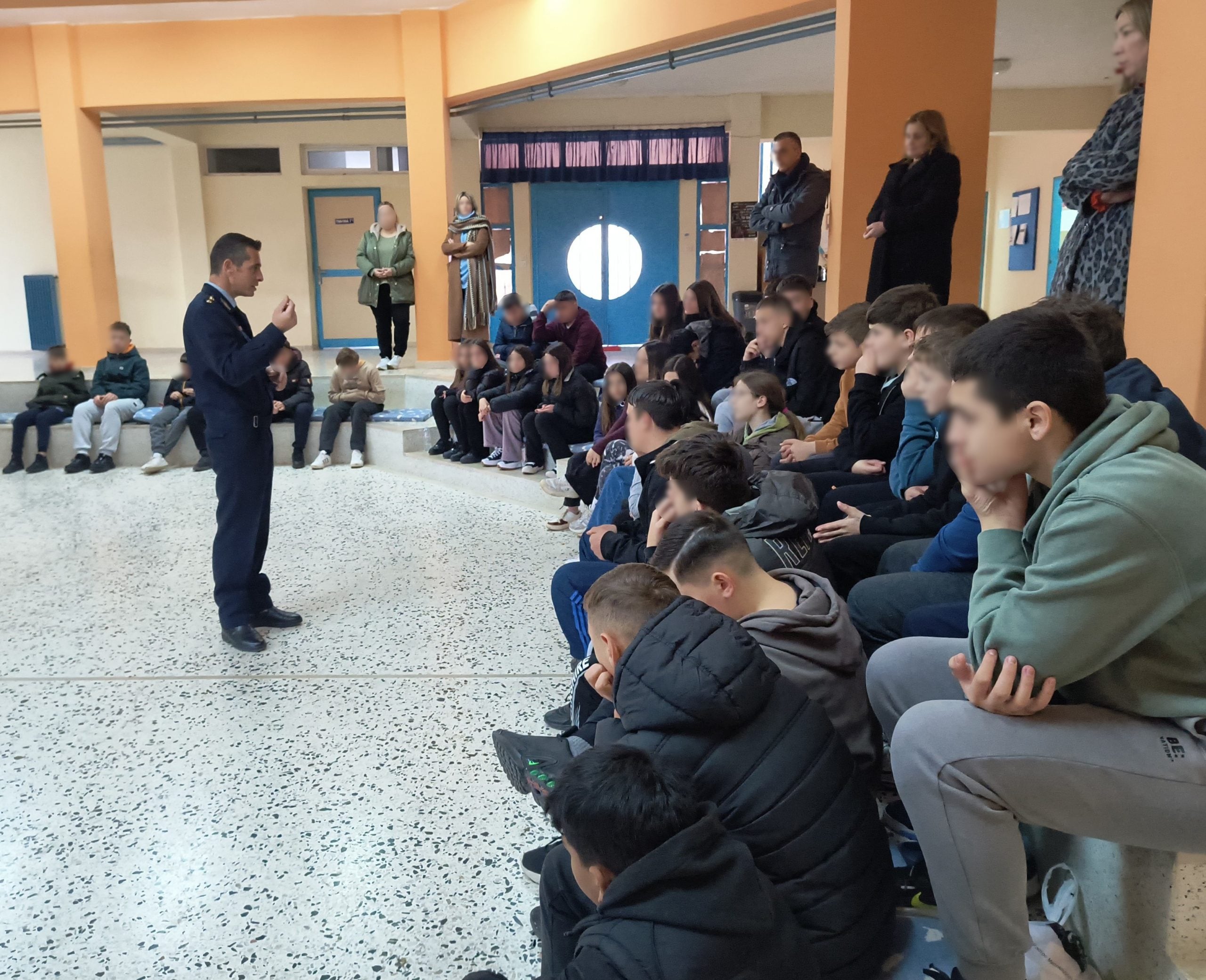 Ενημερωτικές ομιλίες από την ΕΛ.ΑΣ σε μαθητές του Γυμνασίου Γουριάς Μεσολογγίου