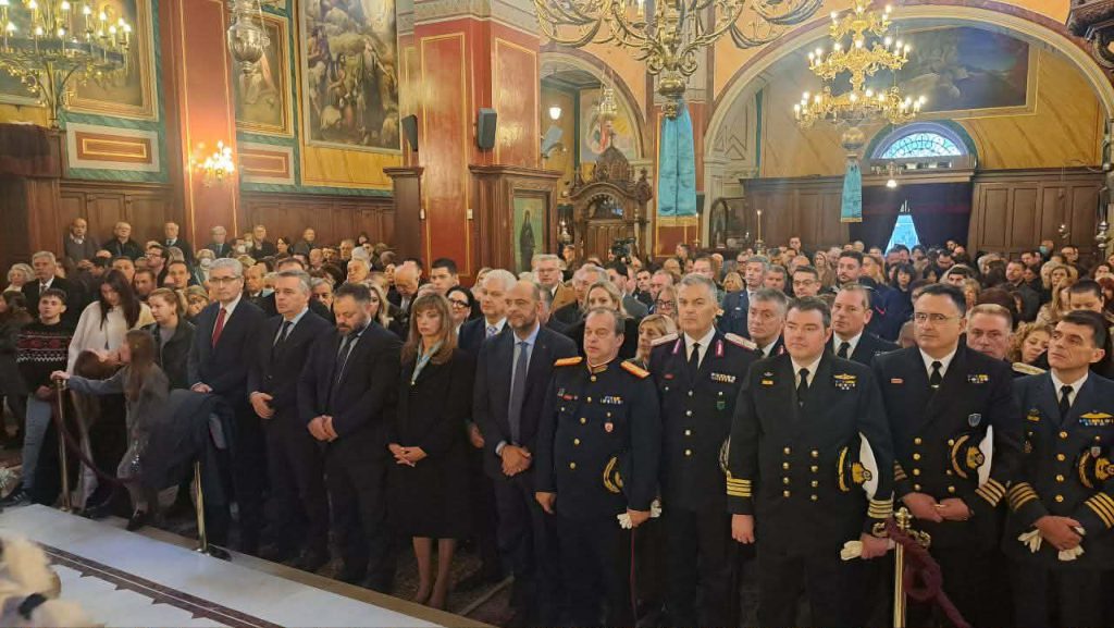 Πάτρα: Λειτουργία στην Μητρόπολη για τα Θεοφάνεια ΦΩΤΟ