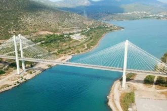 Τραγωδία: 15χρονος έδωσε τέλος στην ζωή του πηδώντας από γέφυρα