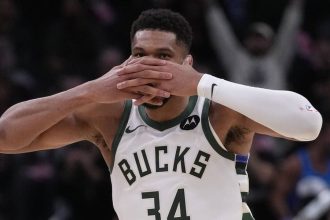 Γιάννης Αντετοκούνμπο: Έριξε «βόμβα» για το μέλλον του στους Μπακς