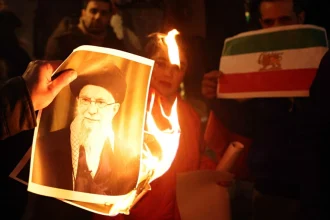 Φρίκη από το καθεστώς του Ιράν: Έως και 20.000 μπορεί να είναι οι νεκροί της αιματηρής καταστολής!