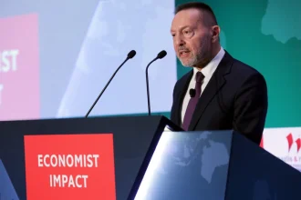 Στουρνάρας: Σε ισχυρή θέση οι ελληνικές τράπεζες, μπορούν να στηρίξουν την ανάπτυξη και να απορροφήσουν κραδασμούς