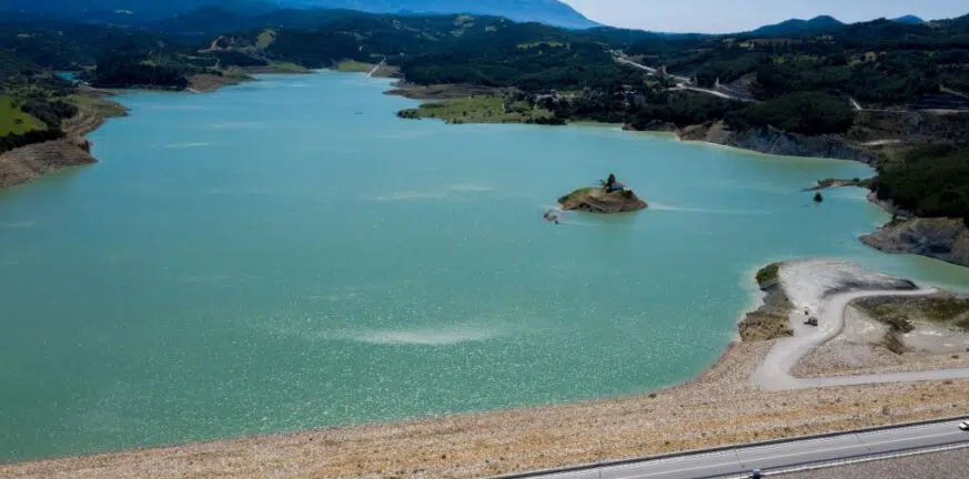 Δήμος Πατρέων: Προειδοποίηση από την Πολιτική Προστασία για αποφυγή μετακινήσεων στις όχθες του Πείρου- Παραπείρου