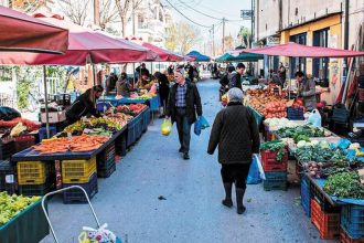 Επ' αόριστον απεργία στις λαϊκές αγορές – Κλειστοί οι πάγκοι από αύριο Τετάρτη 7 Ιανουαρίου