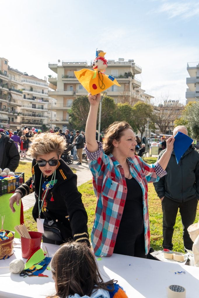 Πλημμύρισε από κόσμο η Πλατεία Ντε Μιράντα για τη 2η Καρναβαλούπολη - ΦΩΤΟ