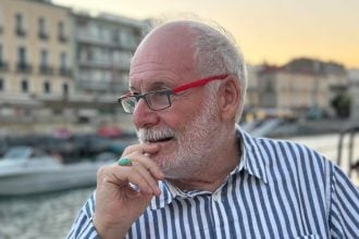 Η " Κιβωτός" του Αντώνη Δ. Σκιαθά σε ποιητική ανθολογία στη Γαλλία