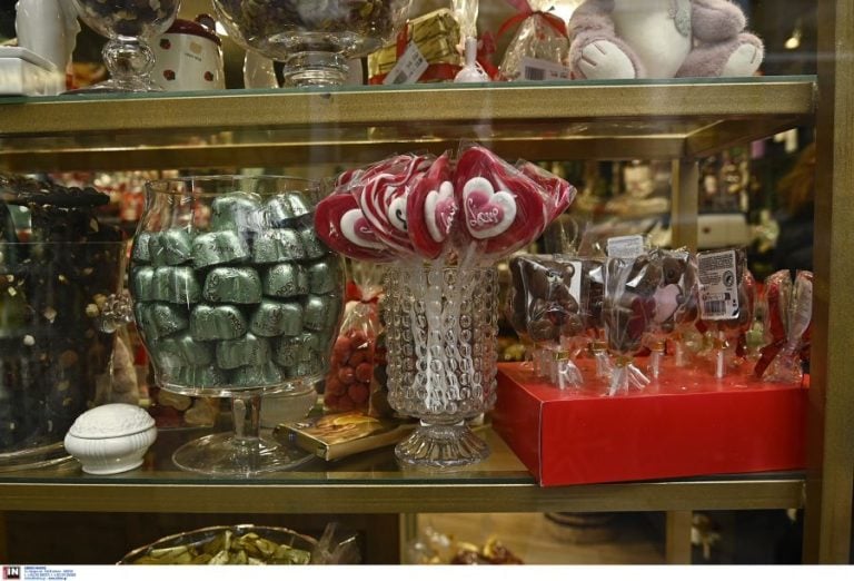 Ποιοι γιορτάζουν την Κυριακή 25 Ιανουαρίου